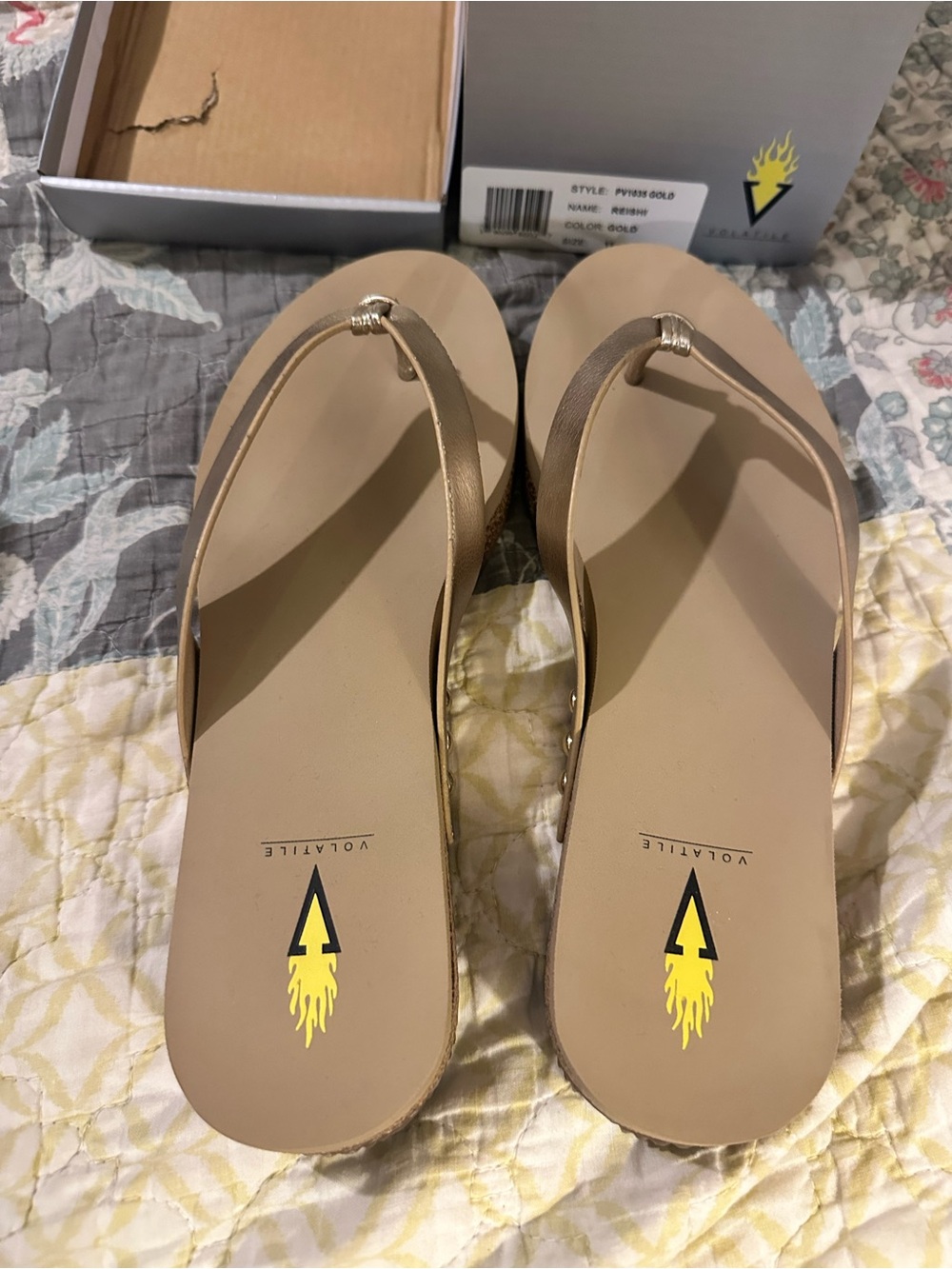 Volatile Gold Sandals Reishi